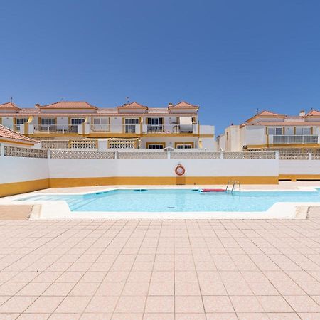 Apartamento En El Castillo Con Piscina กาเลตาเดฟุสเต ภายนอก รูปภาพ